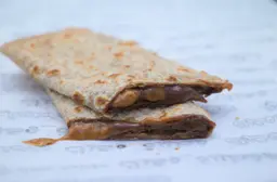 فطيرة لوتس بالنوتيلا